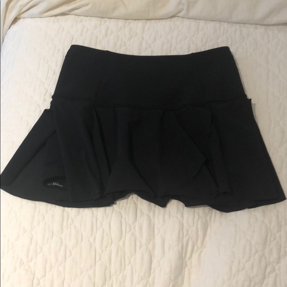 Lululemon black tennis skirt